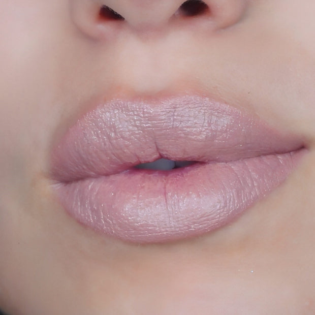 Effortless Lipstick Bare