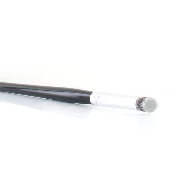 Angled concealer brush