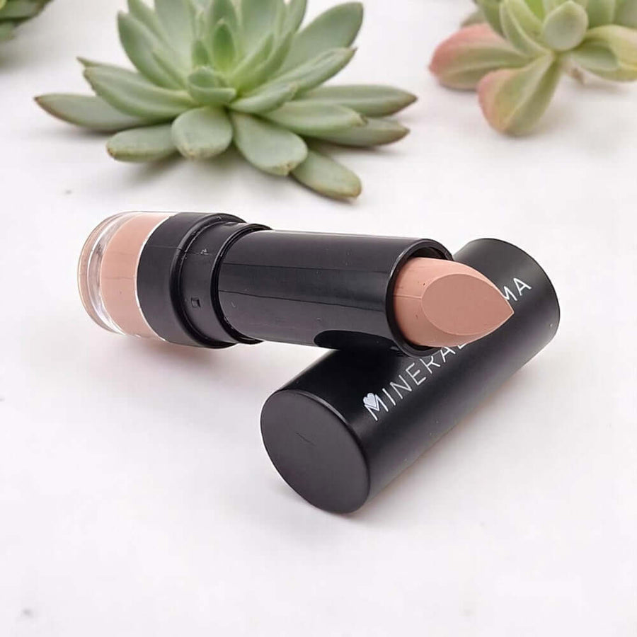 Effortless Lipstick Bare